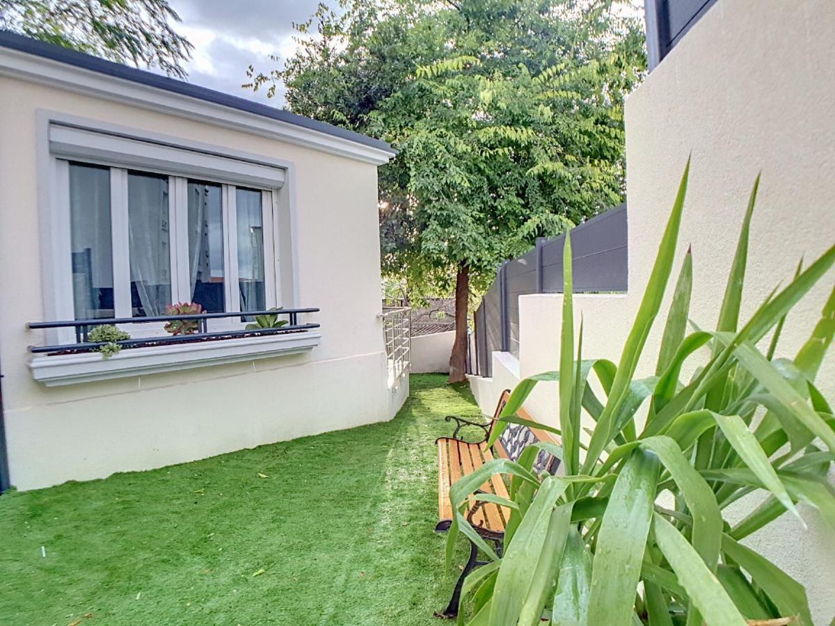 Stop Chez M Select Garden Saint-Fons Exterior foto